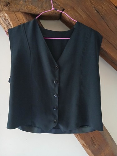Gilet noir sans manches femme